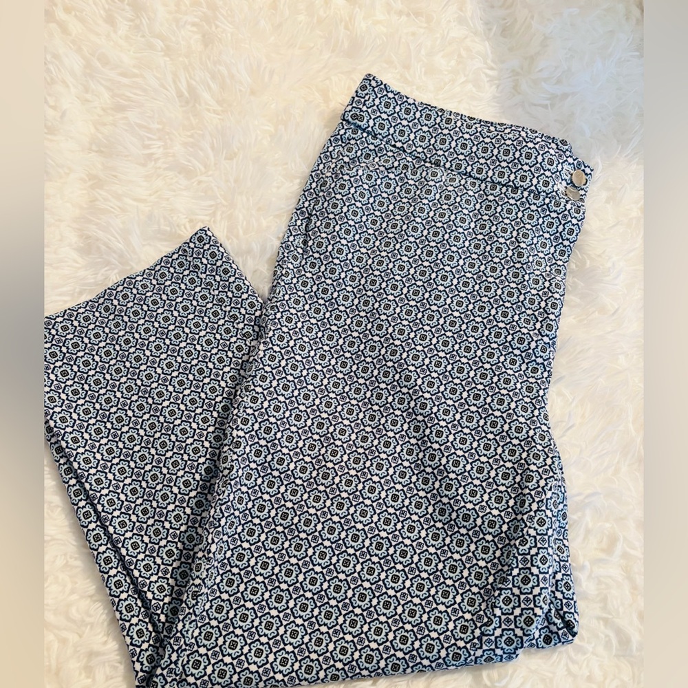 CHICOS CAPRIS